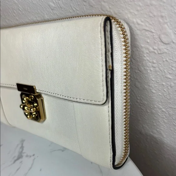 Chloe Marble White Long Leather Wallet Clutch with Twist Lock Hardware - Picture 6 of 12